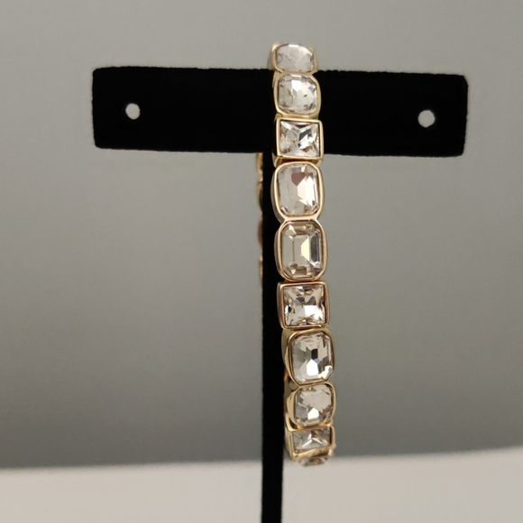 Bracelets & Earrings Bundle 🌴🌴🌴 - Picture 10 of 10